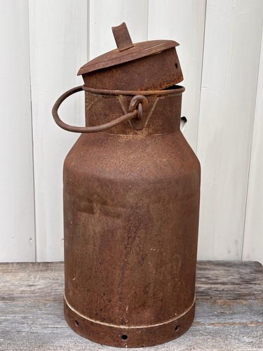 Vintage rustic metal milk - metal,