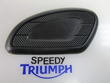 TRIUMPH BONNEVILLE BOBBER