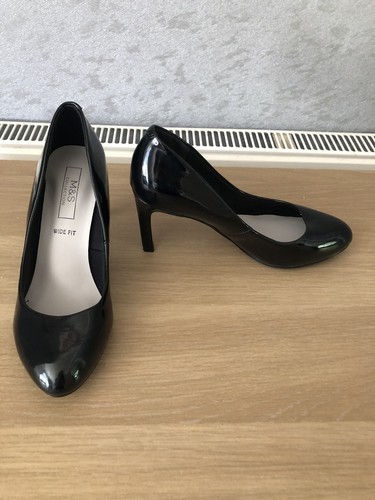 Black patent court - m&s,