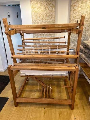 Whim floor loom weaving 4 - loom,