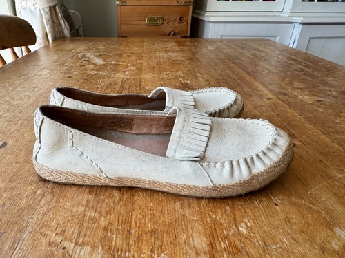 Womens uggs beige leather - womens,