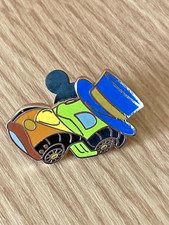 DISNEY RACERS COLLECTION PINOCCHIO JIMINY CRICKET MYSTERY PIN