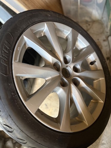 Alloy wheels and tyres - alloy,