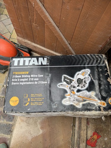 Titan mitre saw and stand - mitre,