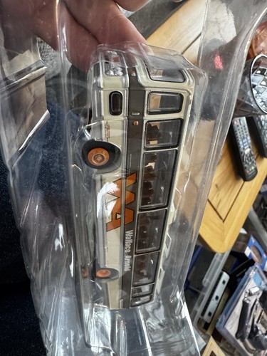 Exclusive first editions 76 - editions, 1/76