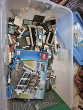 Lego city 7498 police station