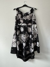 Quiz dress size 20, black