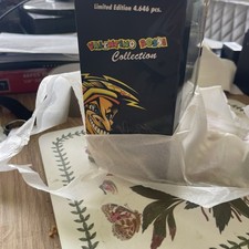 SEALED MINICHAMPS SITTING