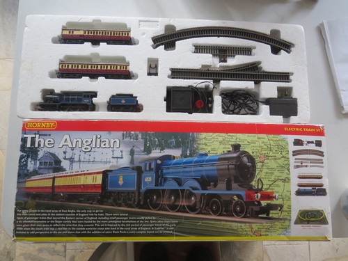 R1089 hornby the anglian - 00,