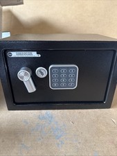 Yale Digital Safe Small Vault – LOCKED KEYS INSIDE