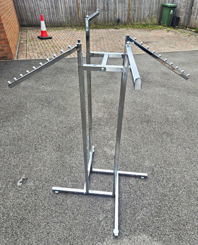 Metal way floor standing - metal, 4-way