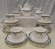 Royal Doulton, 21 Piece Juno