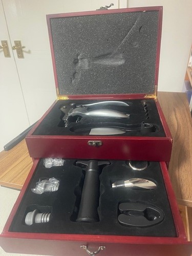 Wine accessories set - set, with