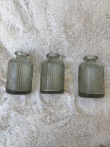 Small grey glass vases - 3x,