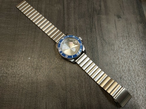 Brushed stainless steel - brushed,