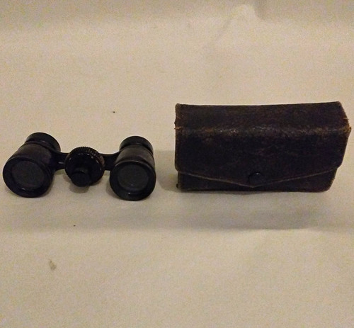 10x compact black binoculars - black,