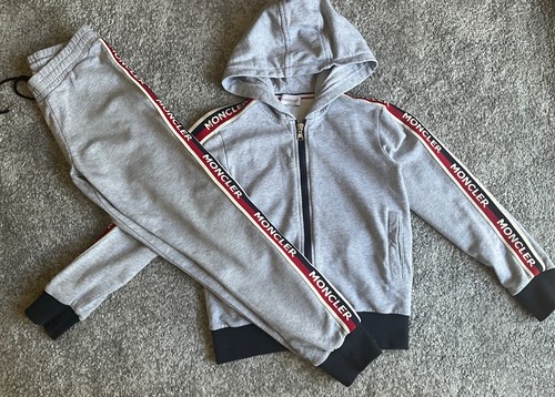 Moncler boys grey - side, logo