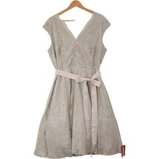 Ariella Dress Size 18 Beige