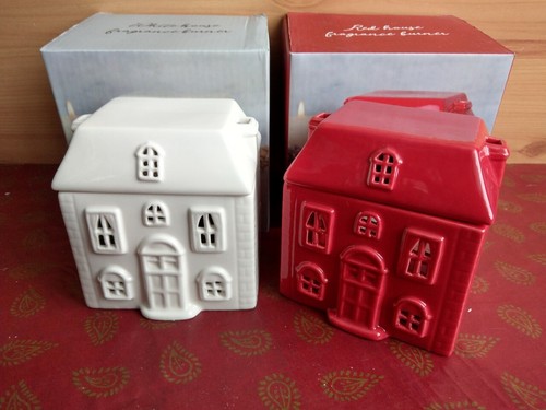 House oil burner white - house, or
