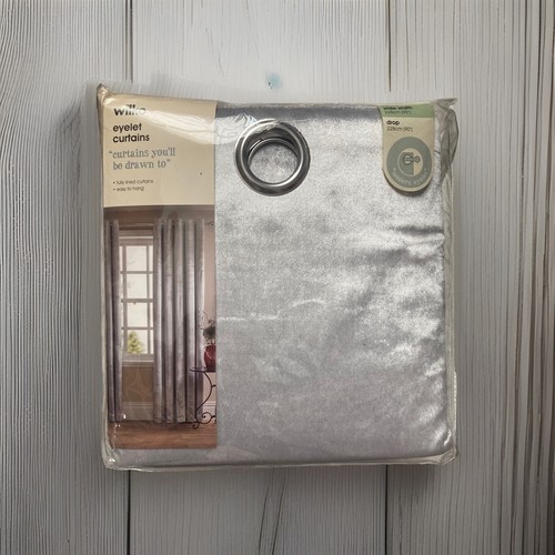 Silver eyelet curtains - eyelet, x