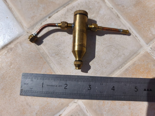 Live steam engine displacement - engine,