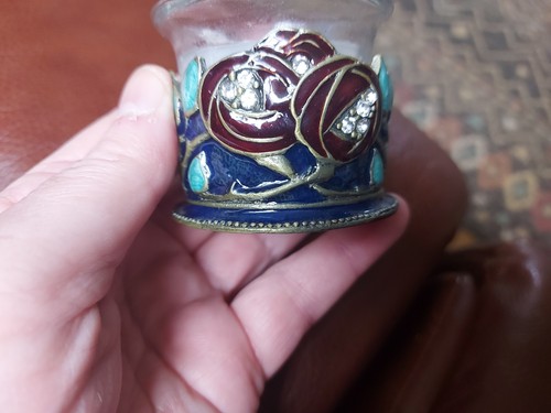 Enamel and crystal tea - tea, light