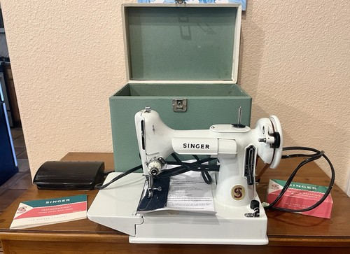 Vintage 221k singer - vintage,