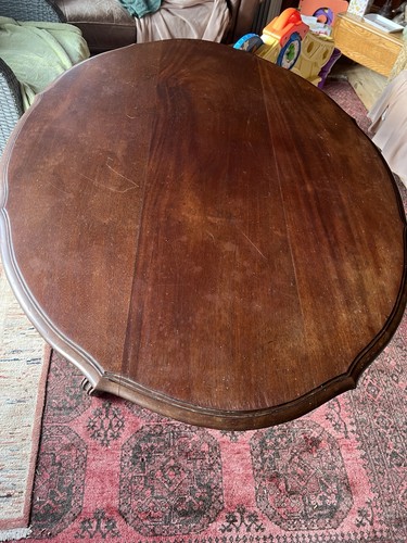 Pretty loo table - pretty,