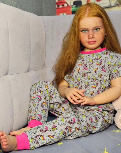 Lifelike reborn baby doll - baby,