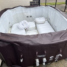 Hot tub spa - tub, pump