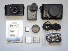 99% Mint FUJIFILM Fuji X10 PLUS FujiLeatherCase+Filter+2xSDcards #051