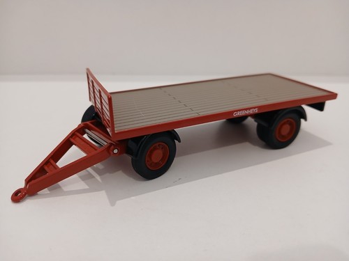 Corgi 50th scale red - scale, draw