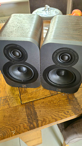 Acoustics 3010 bookshelf - 3010,