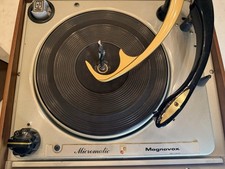 Vintage 1960's MAGNAVOX