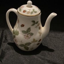 Wedgwood Wild Strawberry