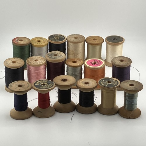 Vintage large wooden thread - wooden,