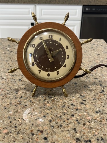 Vintage old colony - colony, clock