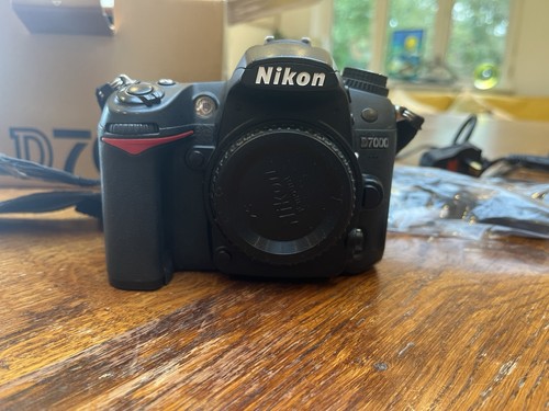 Nikon d7000 dslr camera with - nikon,