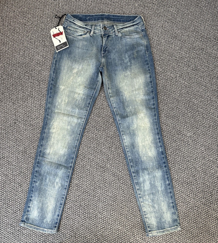 Levi demi curve - levi’s, id
