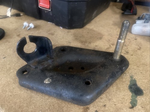 Saxo 106 gearbox mount bracket - saxo,