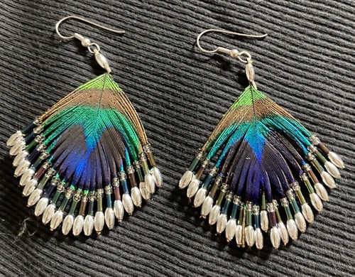 Nwot genuine peacock feather - nwot,