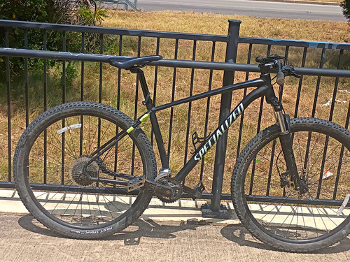 Specialized hardtail - specialized, in