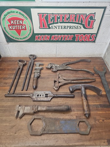 O13 antique tool - tool, lot