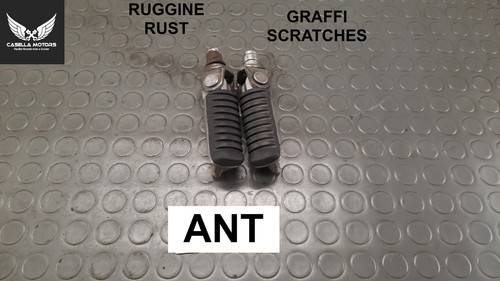 Front pegs right and - pegs,