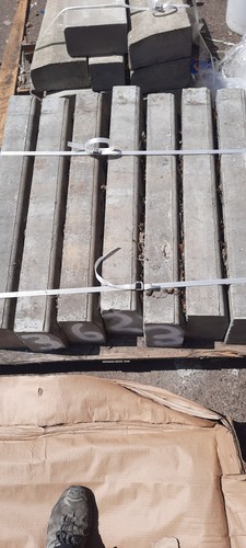 Concrete kerb stones - stones:-, 7