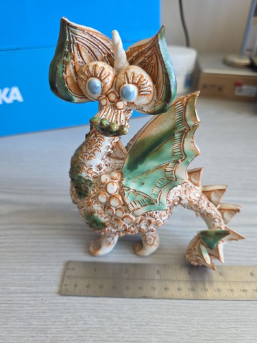 Pottery dragon 18cm high horn - 18cm,