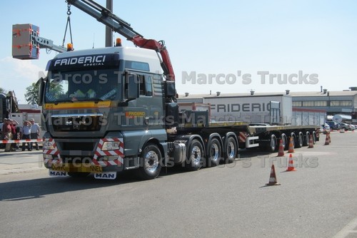 Truck photo man tgs - photo, platform