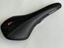 VNT Elements Saddle Leather Van Nicholas Rrp £79 ***RARE***