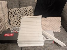 Velux White Venetian Blinds -