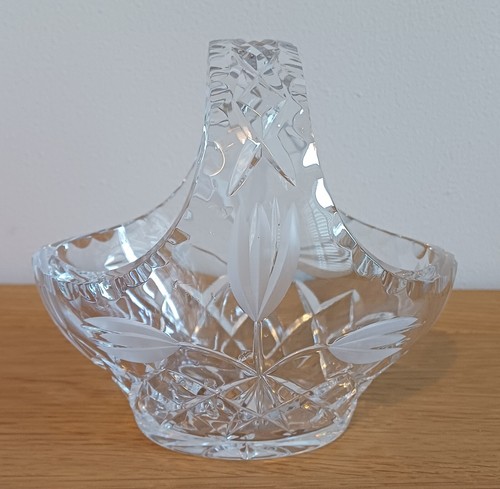 Small crystal cut glass - cut, basket